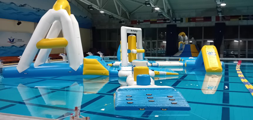 Waterplay vízi élménypark az 50m-es medencében